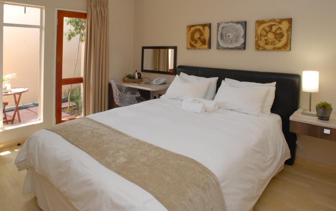 Hotel The Lofts Polokwane Esterno foto