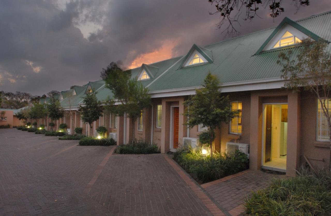 Hotel The Lofts Polokwane Esterno foto